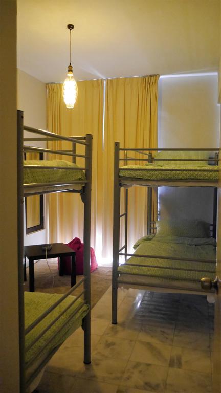 Klcc Dorm Hostel Kuala Lumpur Exteriör bild