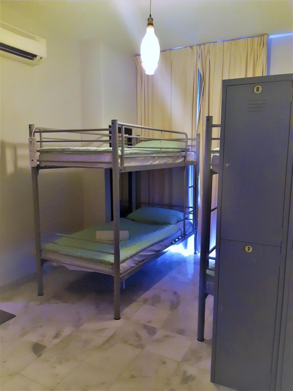 Klcc Dorm Hostel Kuala Lumpur Exteriör bild